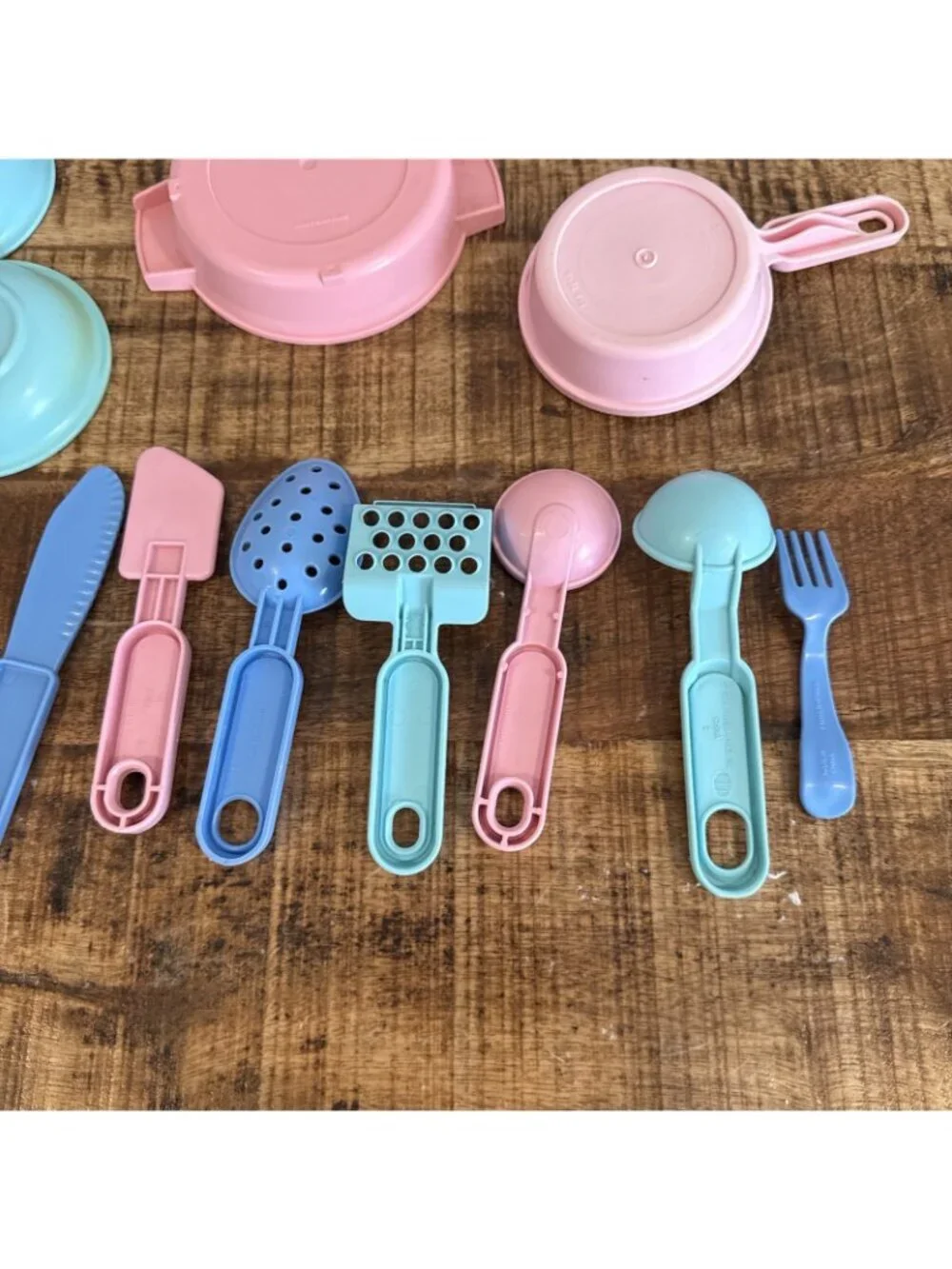 VTG Fisher Price Fun With Food Dishes Utensils Bowls Cookware Pots Pans Lot 16pc